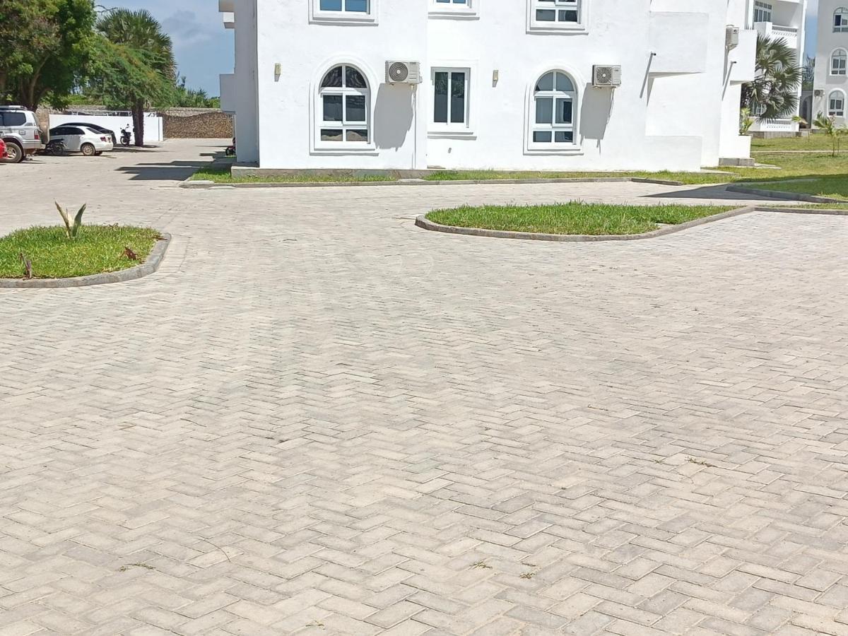 Havenhouse Kijani - 1 Bedroom Beach Apartment With Swimming Pool Malindi Exterior photo